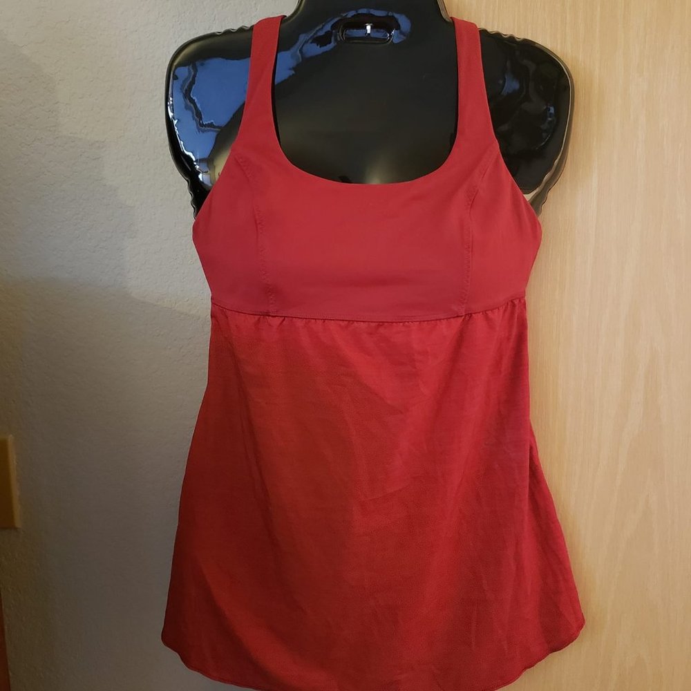 Lululemon, Venus Tank-Red - Picture 2 of 9